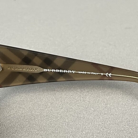 Burberry  Nova Check Frame Sunglasses with Case S/N B 4039-M 3166/13 - Picture 6 of 16